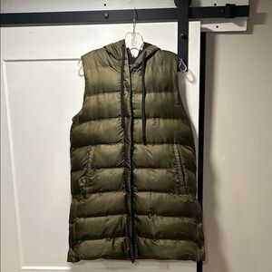 Zara Olive Green Puffer Vest with Hood